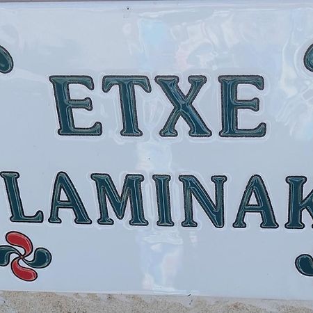 シストロン Etxe Laminak Bed & Breakfast エクステリア 写真
