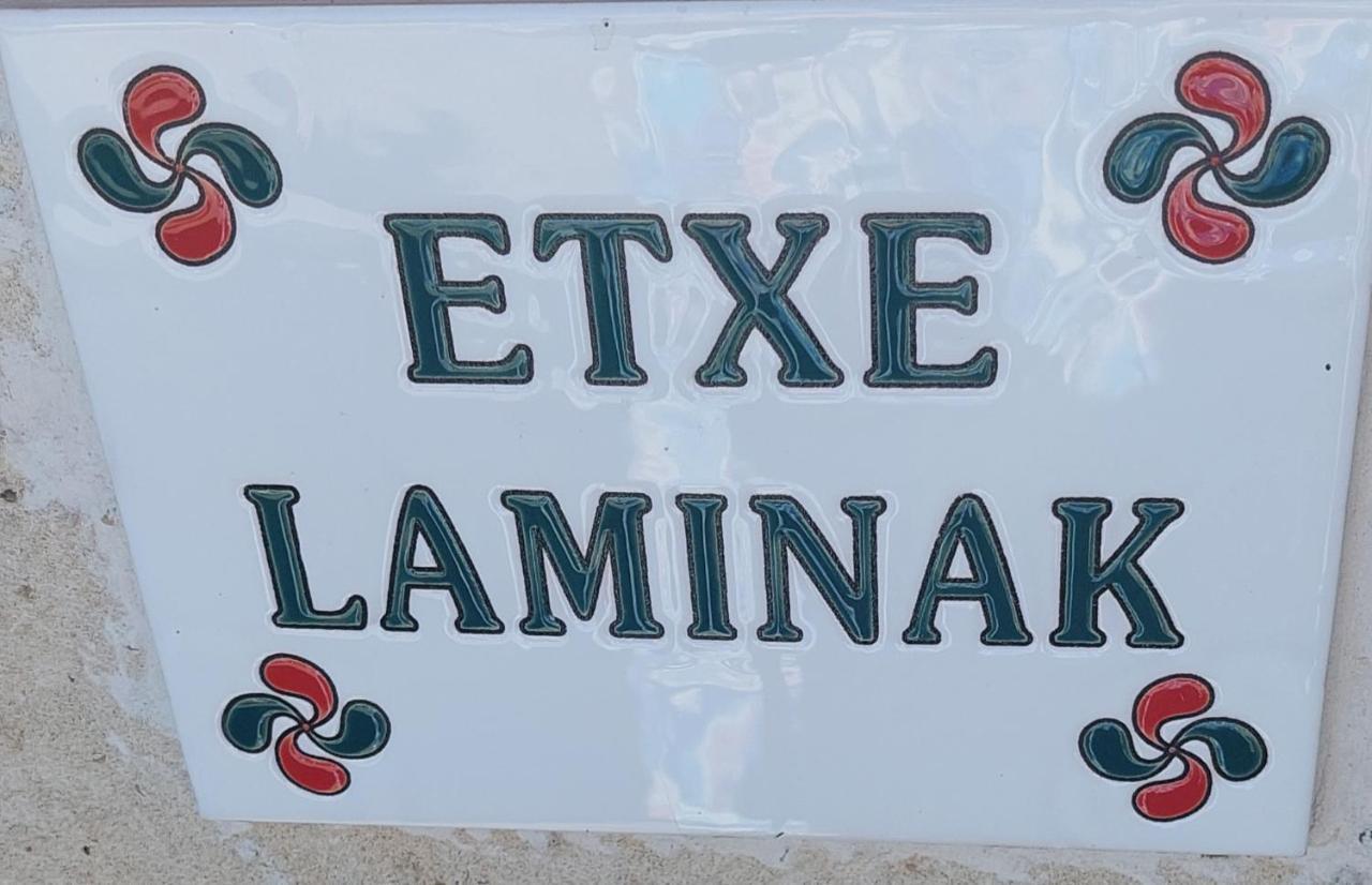 シストロン Etxe Laminak Bed & Breakfast エクステリア 写真